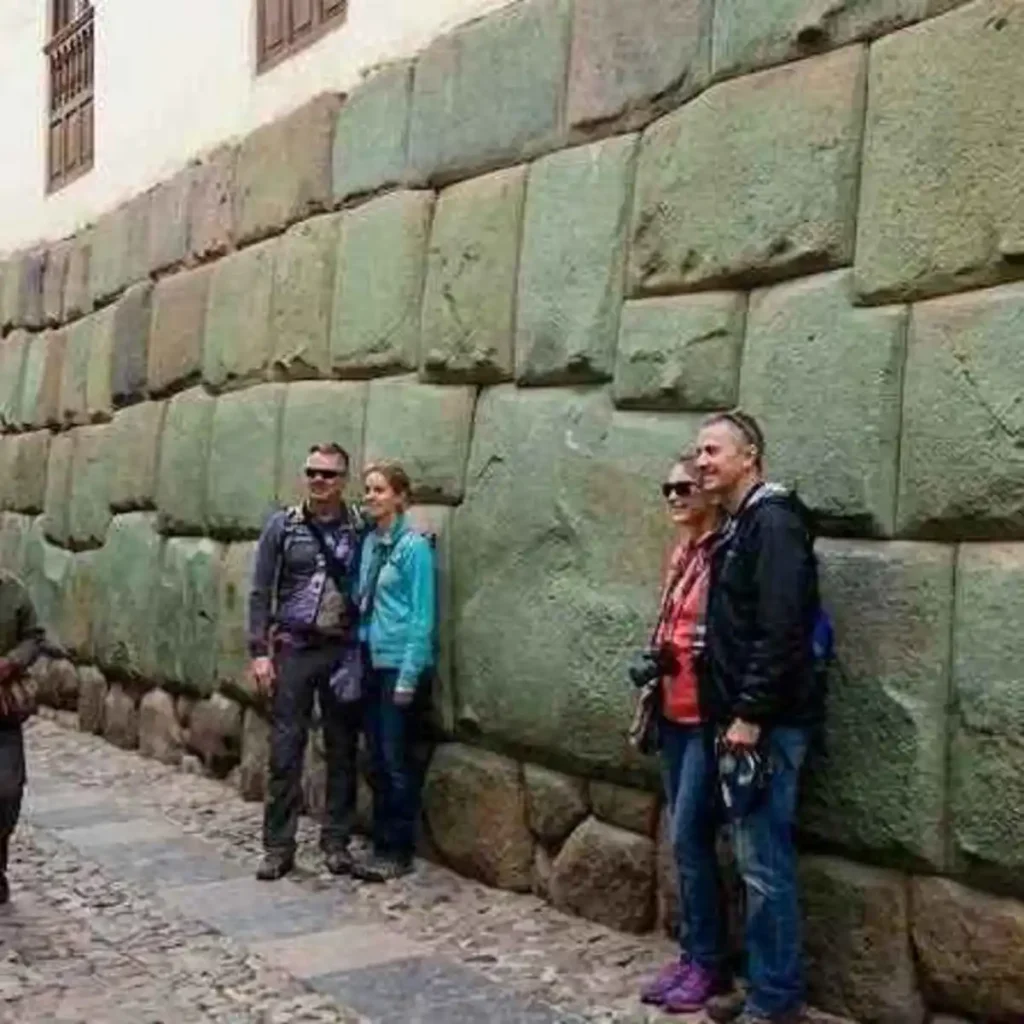 Calles de Cusco Hatun Rumiyoc